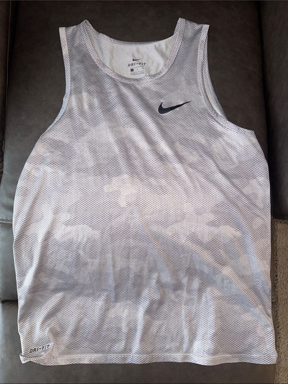 🔥Nike White Grey Camo Dri-FIT Men's Tank Top with Black Swoosh